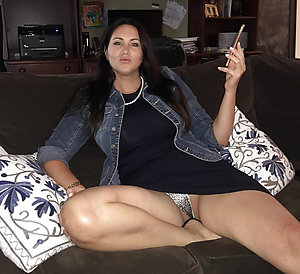 Amateur pics of sexy mom upskirt