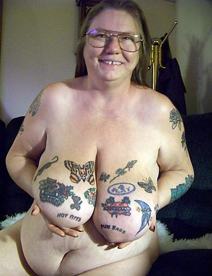 Horny tattooed sexy women pictures