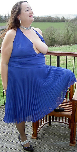 Amateur mature mom solo xxx