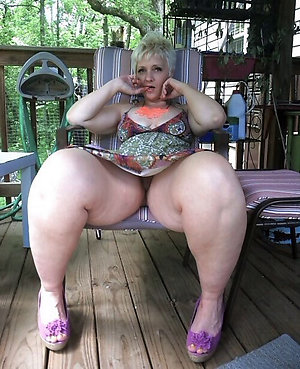 Pretty bbw white pussy pics