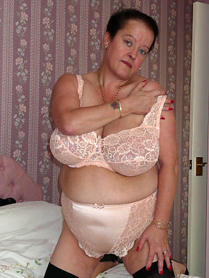 Pulling naked women with big tits