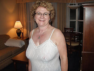 Pretty naked women glasses