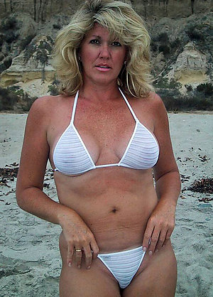 Xxx sexy bikini ladies