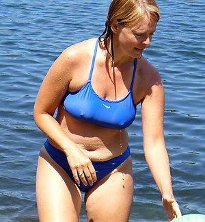 Hot mature wife bikini amateur pics