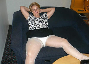 Nude mature pantyhose xxx