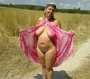 Busty mature chubby porn