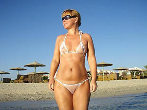 Slutty mature bikini photos
