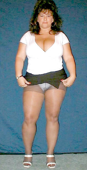 Xxx mature woman take pantyhose sex pics