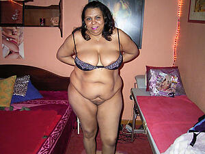 Bungler pics of indian mature milf