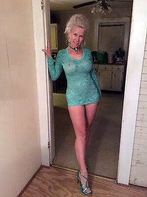 Beautiful naked mature ladies