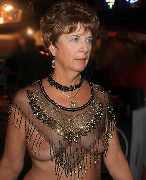 Pretty sexy mature milfs