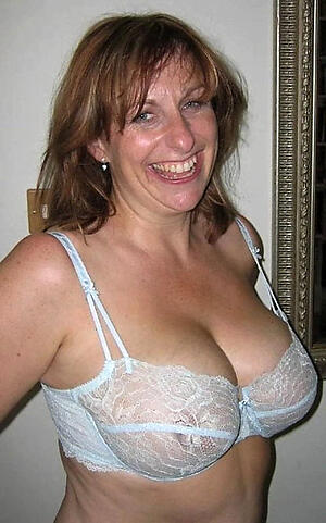Naughty big mamma mature column gallery