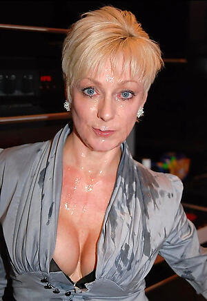 Mature pussy cumshots porn pics