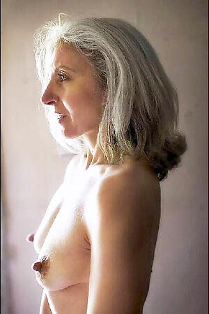 Beautiful mature column with big nipples nide photo