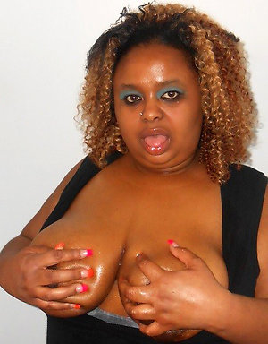 Pretty ebony women sex pictures