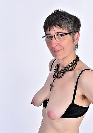 Amateur pics be proper of full-grown and saggy
