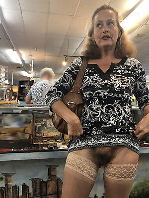 Reality naked mature slut photo