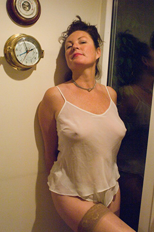 Amateur pics of mature milf cougars