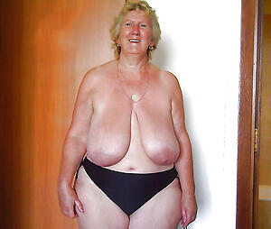 Slutty busty sexy mature hot photo