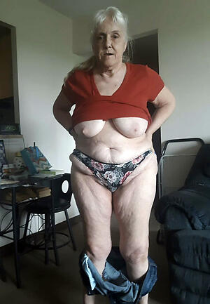 Naughty mature grandma pussy piucs