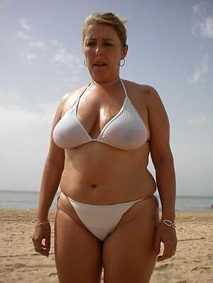 Hot mature in bikini slut pics