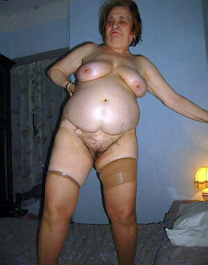 Mature pregnant pussy