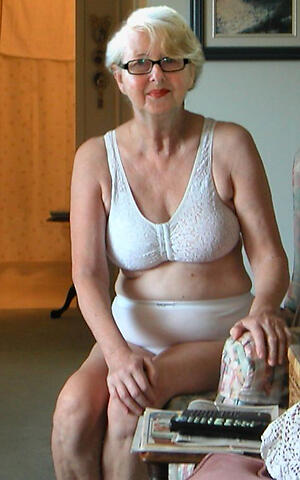 Xxx mature granny women picture