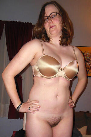 Real mature in bra sexy stark naked pics