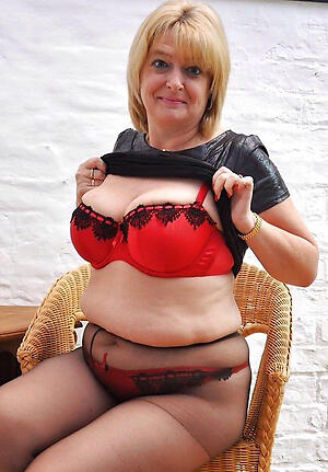 Amateur mature pantyhose updated annal pics